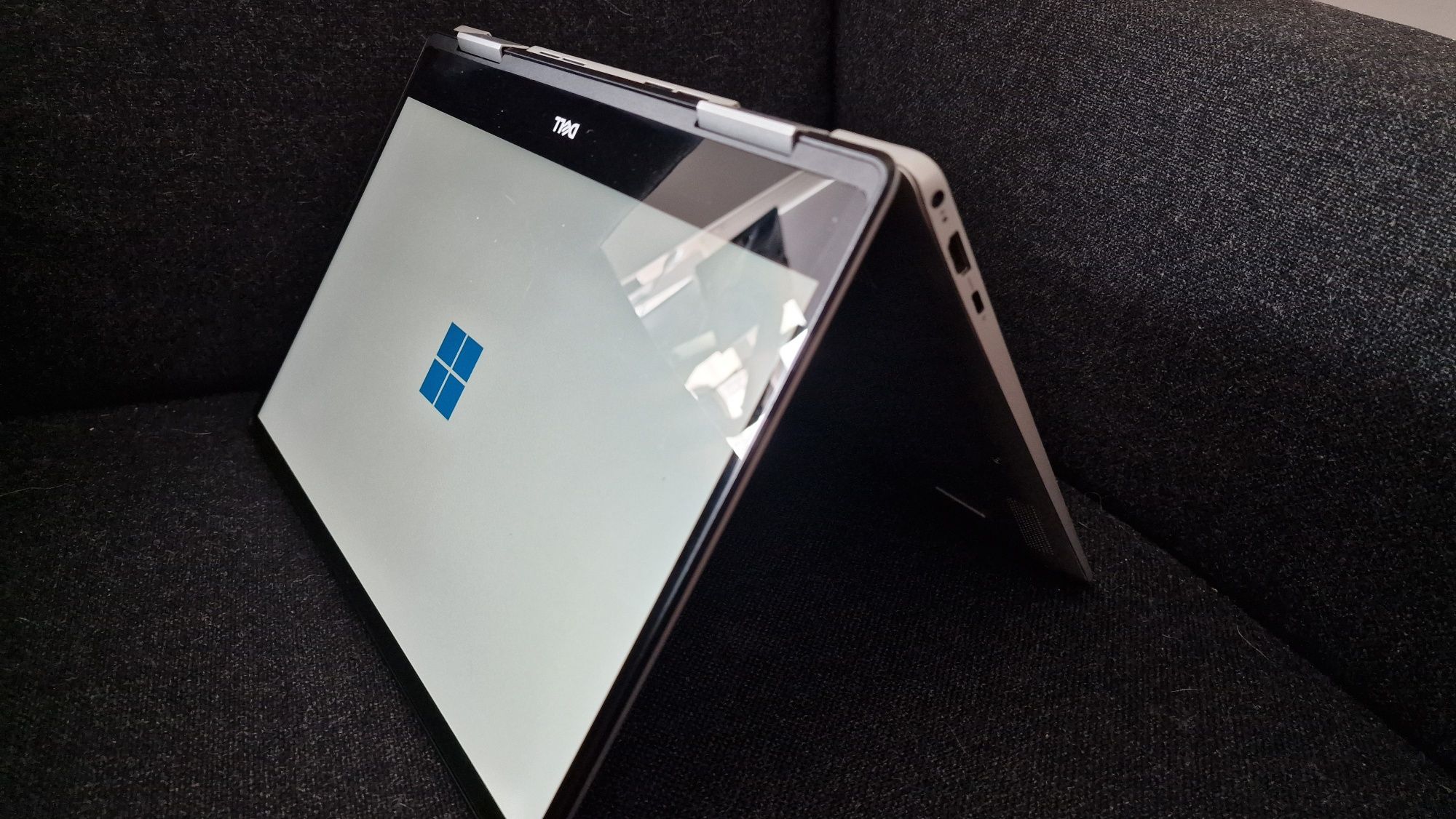 Dell 7386 13,3 dotyk x360 i5 - 250 GB SSD, 8GB RAM