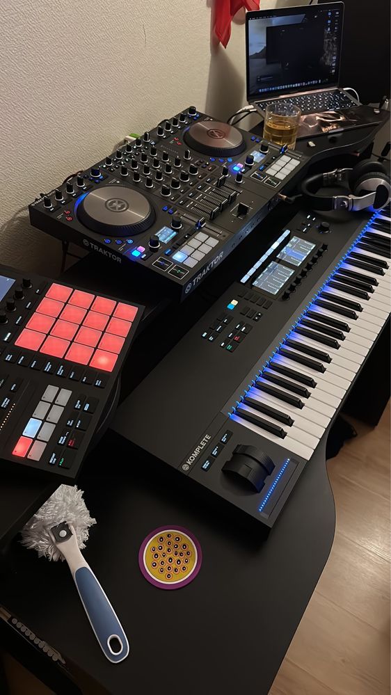 Sampler NI Maschine Mk3 Native Instruments JAK NOWY