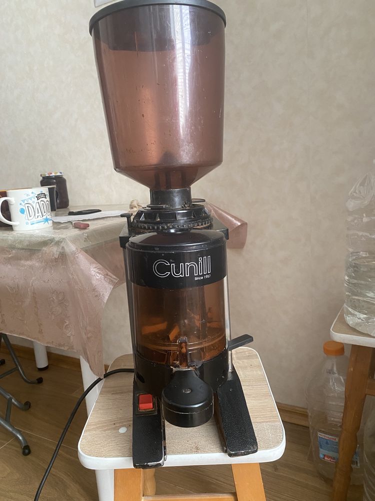 Кофемолка cunil добре працює