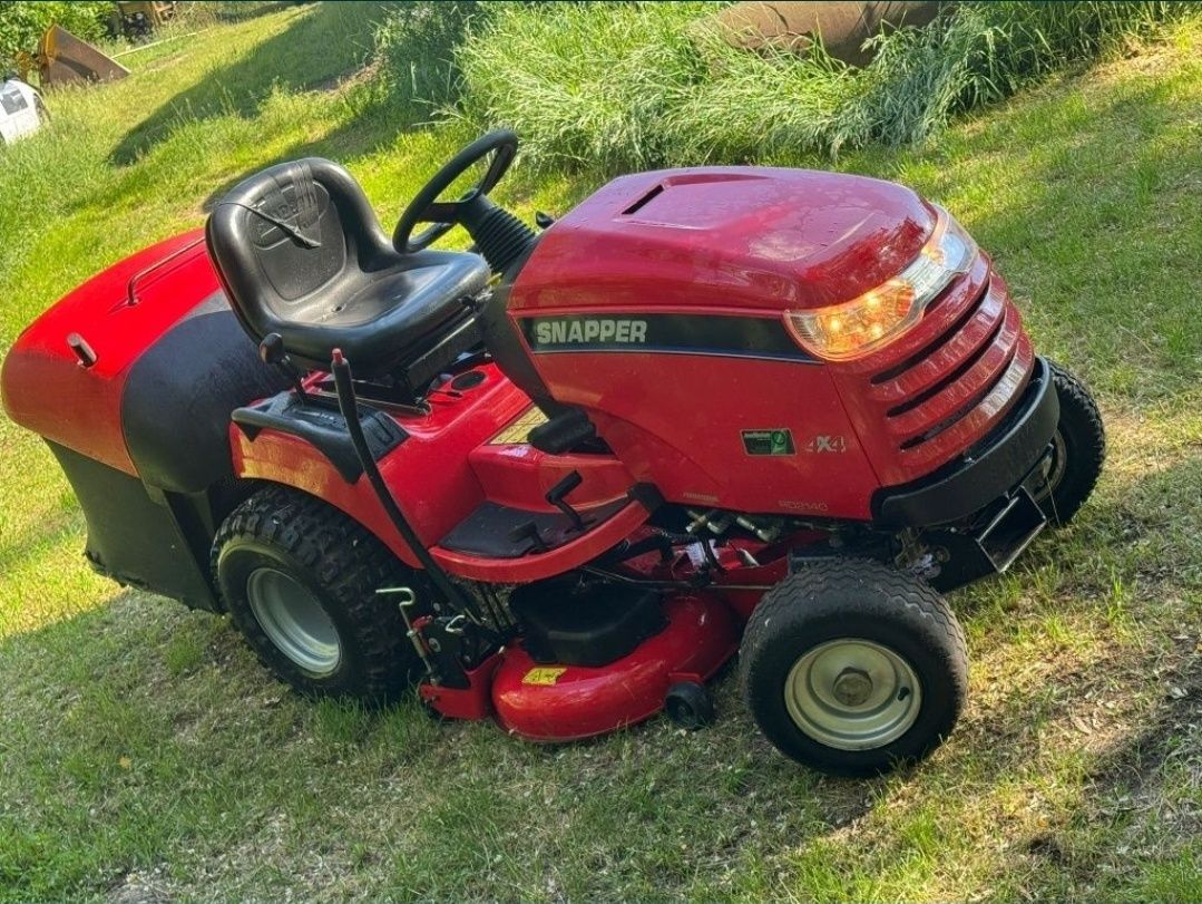 Traktorek kosiarka  górski 4x4 Husqvarna snapper.