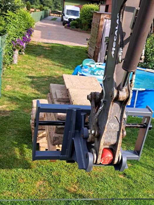 Usługi koparką - roboty ziemne, budowa sieci i przyłączy WOD-KAN