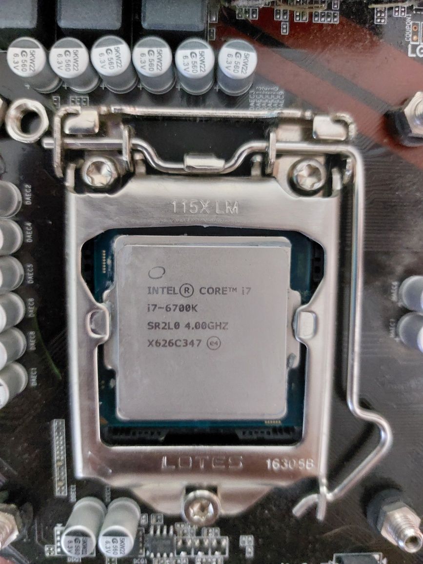 Płyta główna gigabyte + procesor Intel i7