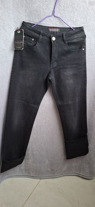 Нові чоловічі джинси 29 розміру
