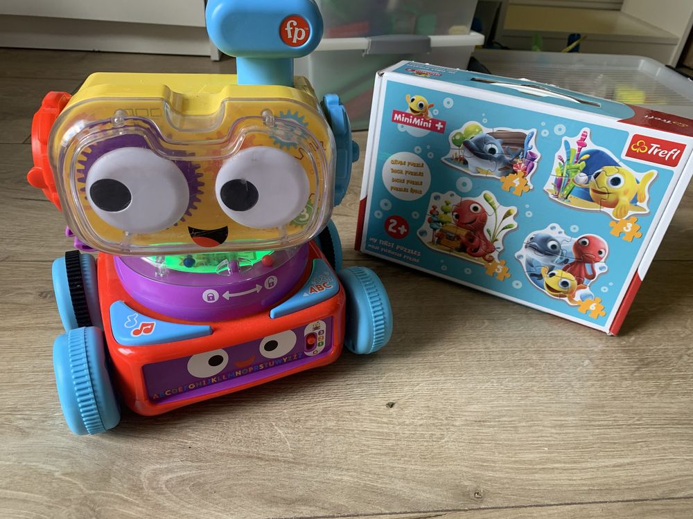 Robot fisher price i puzzle
