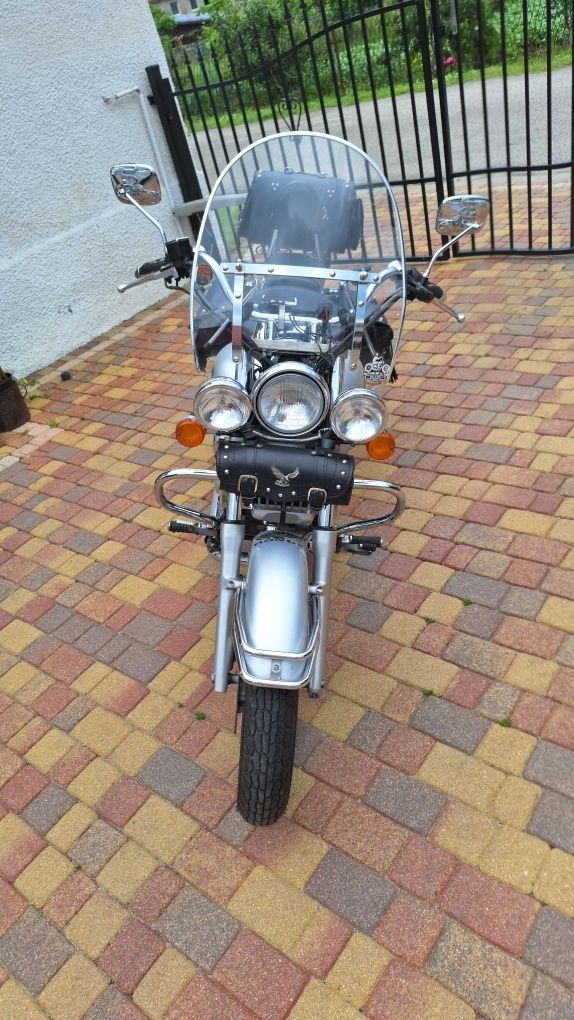 Honda Shadow 125