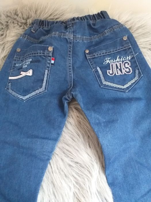 Spodnie chłopięce r. 116