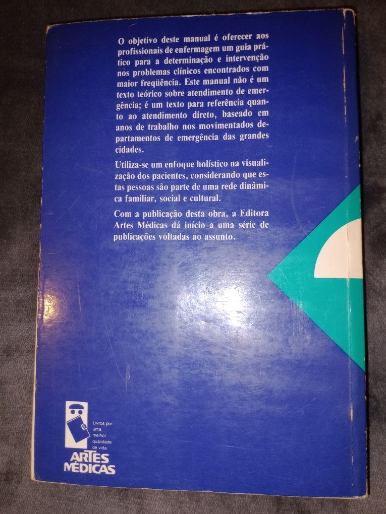 Livro " Enfermagem de emergência '