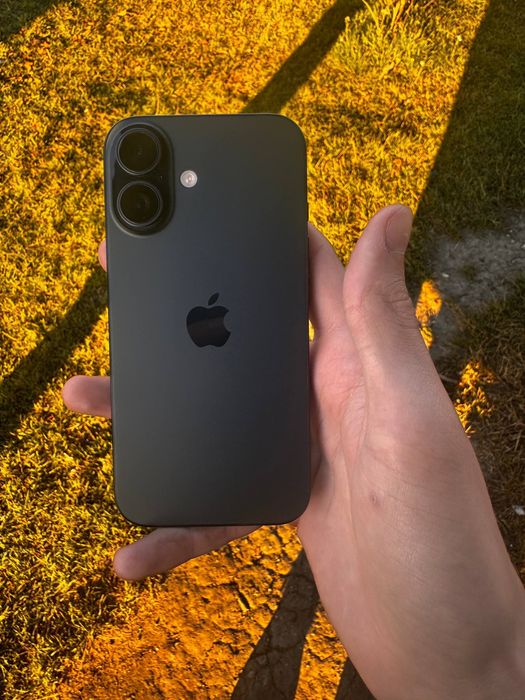 iPhone 16 256 GB e-sim