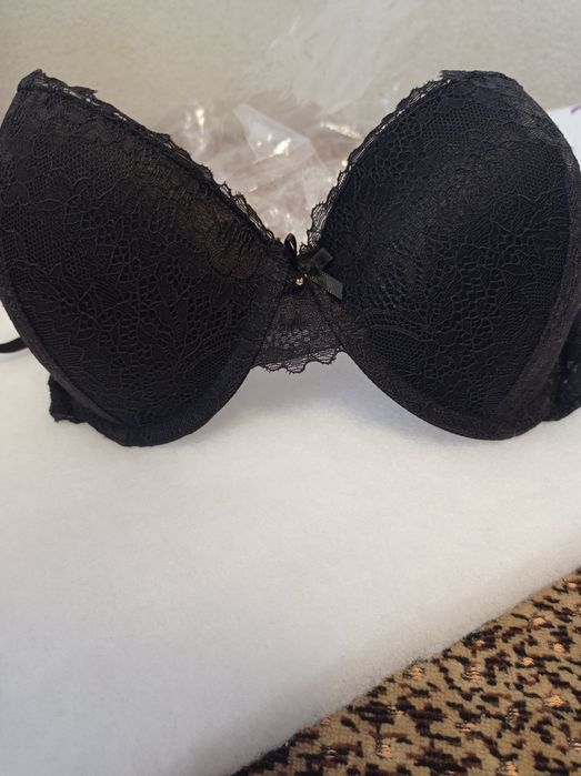Білизна жіноча кружевна