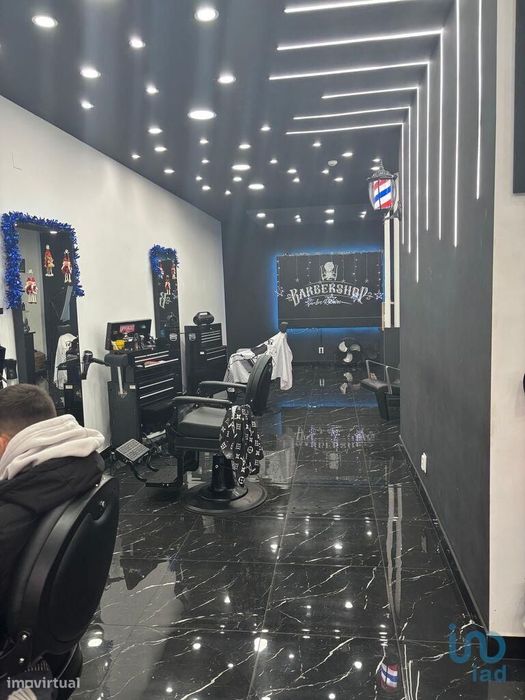 Loja / Estabelecimento Comercial em Águas Santas de 53,00 m2