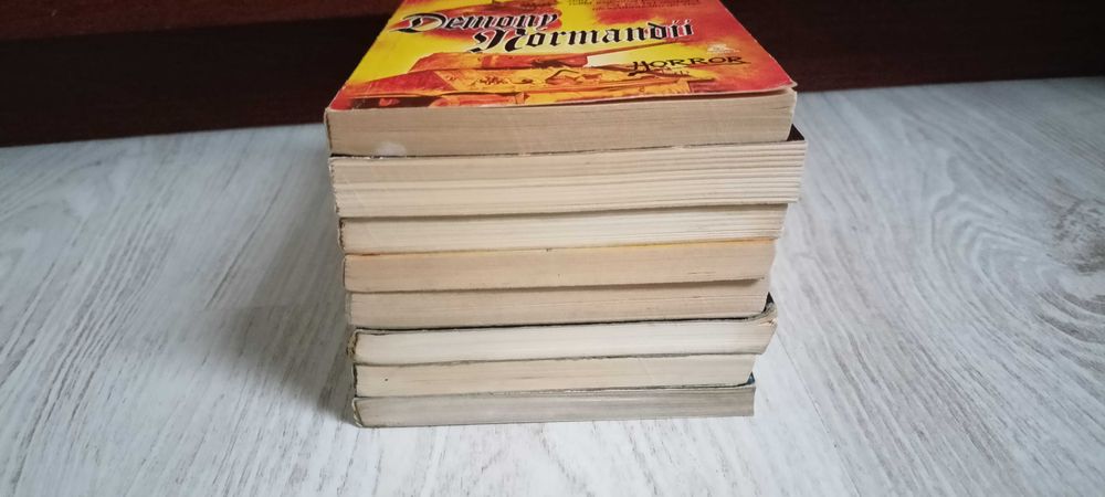 Masterton Wizerunek zła Kostnica Dżinn Zemsta Manitou Demony Normandii