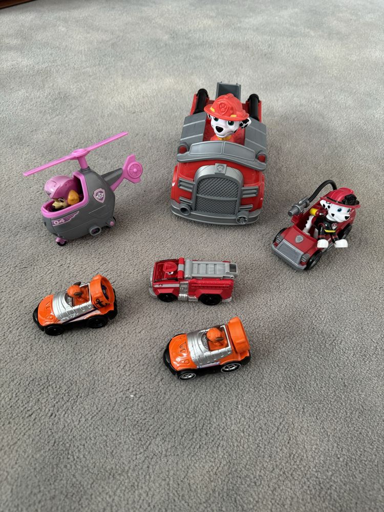 Patrulha Pata - conjunto com Marshal, Sky e Zuma com veículos