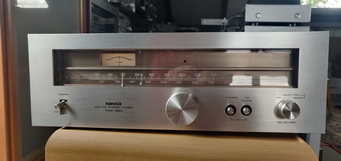 Tuner radiowy Nikko FAM-450