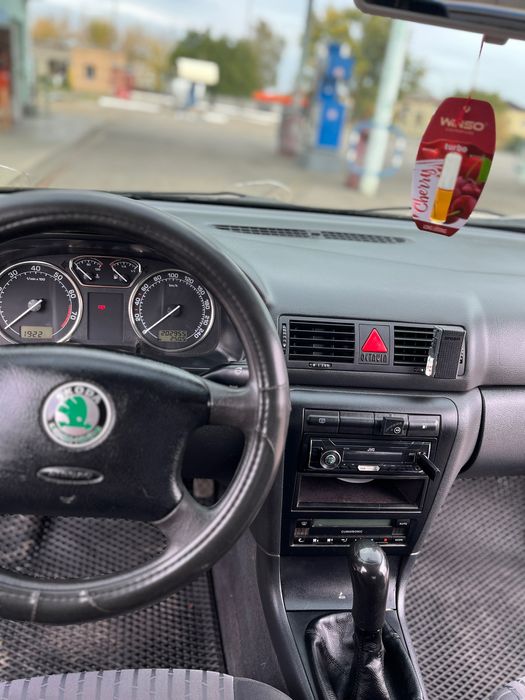 Продам машину SKODA OCTAVIA