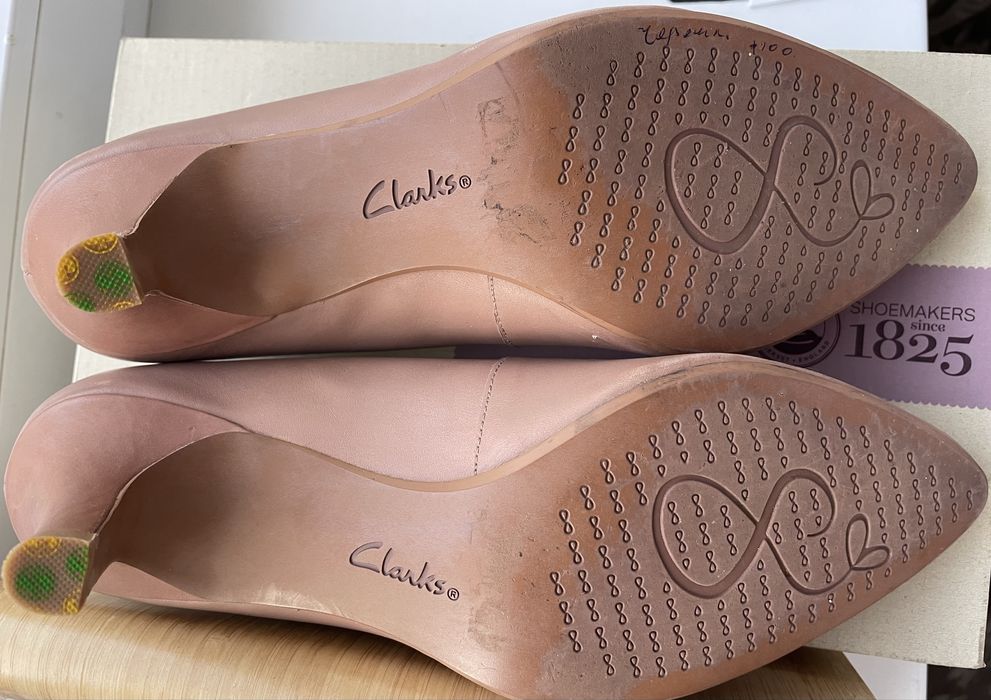 Шкіряні туфлі Clarks. Розмір 41,5. Устілка 26,5