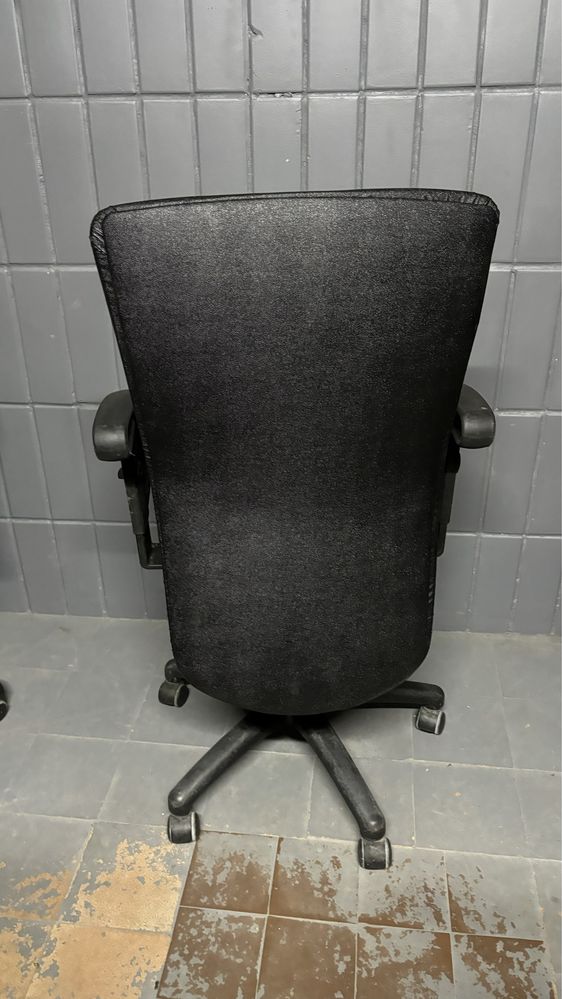 Офісне крісло, кресло