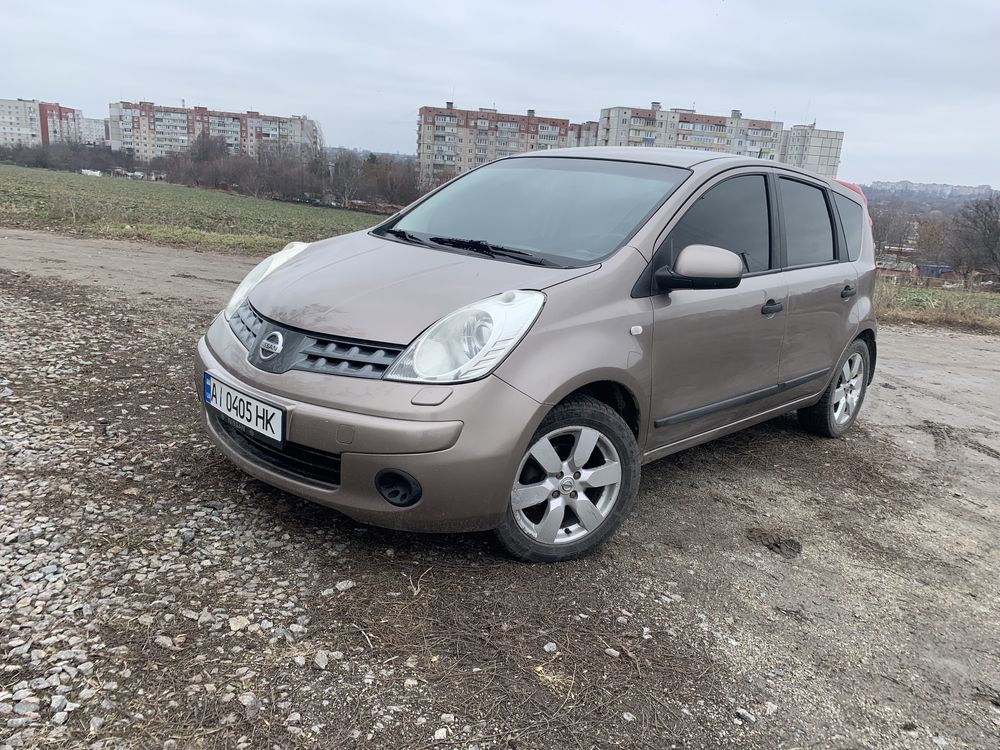 Nissan note 2007року