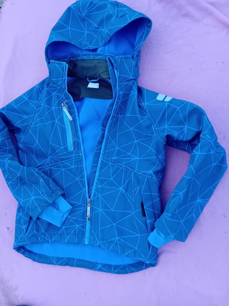 Softshell H&M 134 cm dla chłopca kurtka kurteczka bluza niebieski