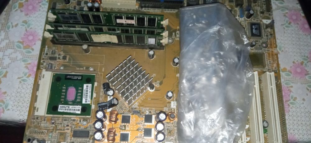 Продам плату мать a7n8x-x