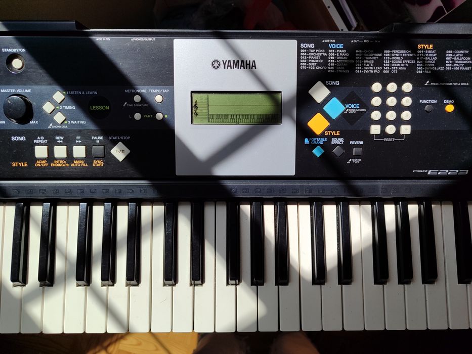 Yamaha teclado com cinco oitavas