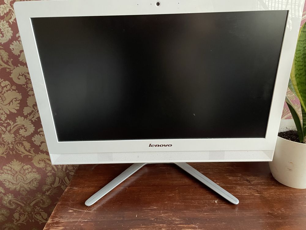 Komputer Lenovo ALL IN ONE