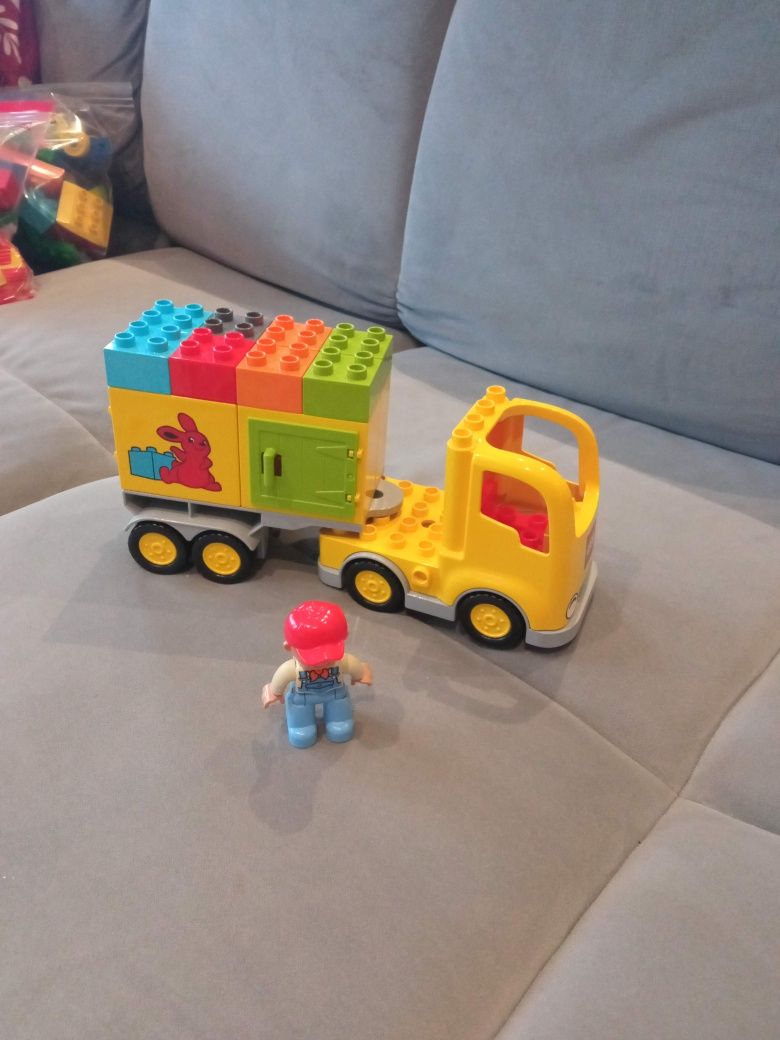 9 zestawow LEGO Duplo+ pudełko