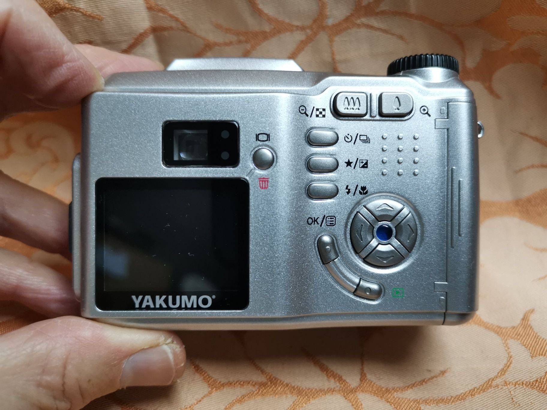 Máquina fotográfica Yakumo Mega-Image 55cx