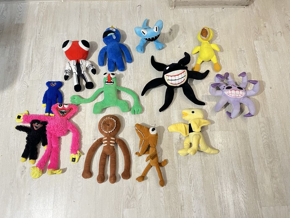 Набір іграшок Rainbow friends roblox персонаж іграшки