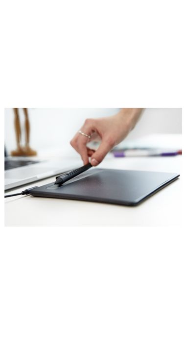 Графічний планшет Wacom Intuos S Black. Срочно!!!