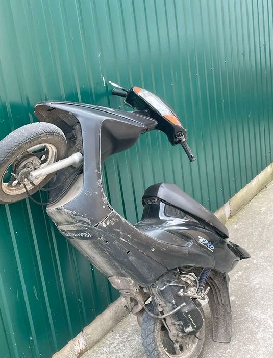 Скутер в хорошем состояние есть тех паспорт