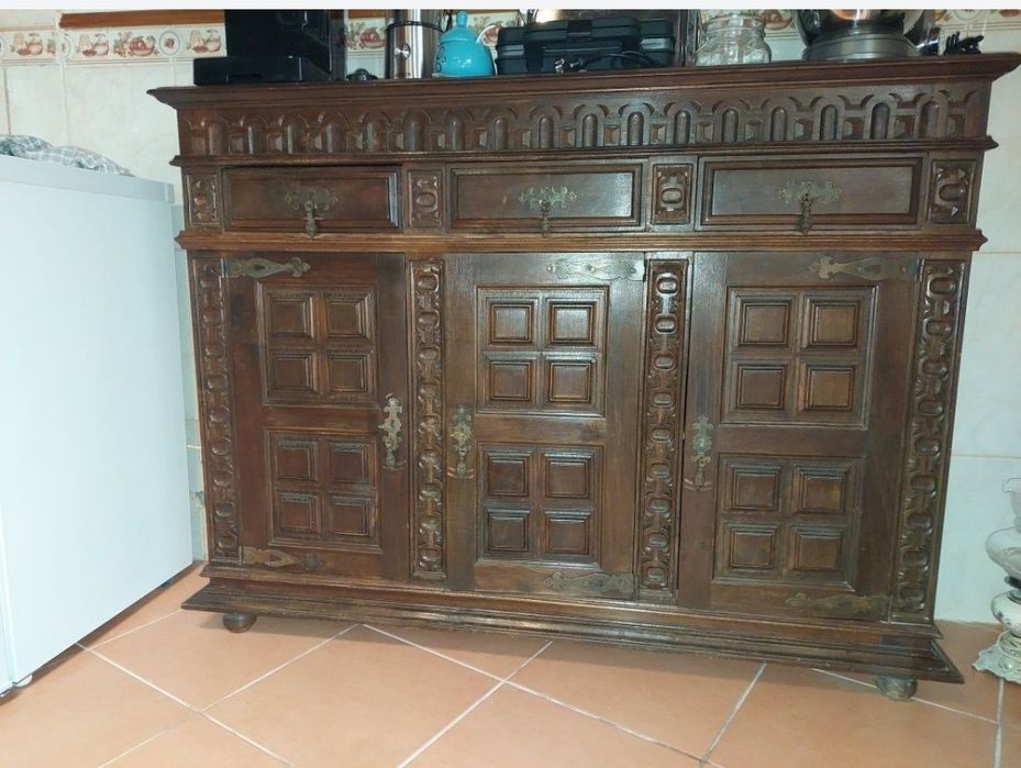 Aparador antigo...