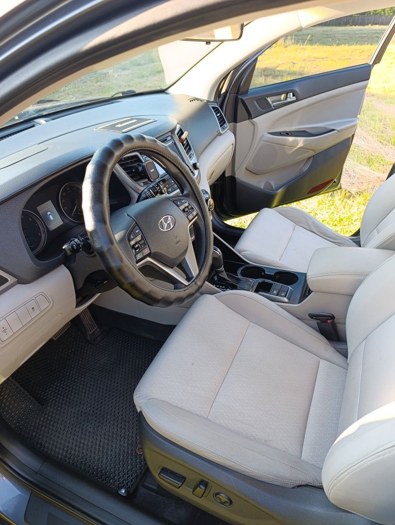 Продам Hyundai Tucson 2016 рік.