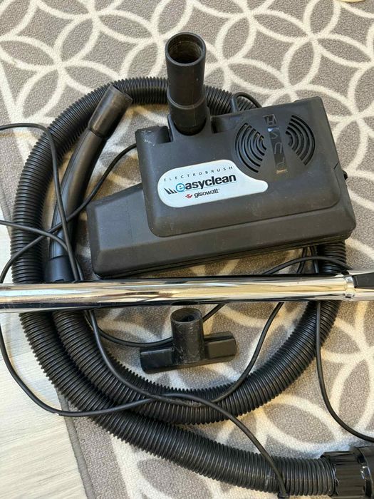 Odkurzacz wodny pioracy  z separatorem queen of air