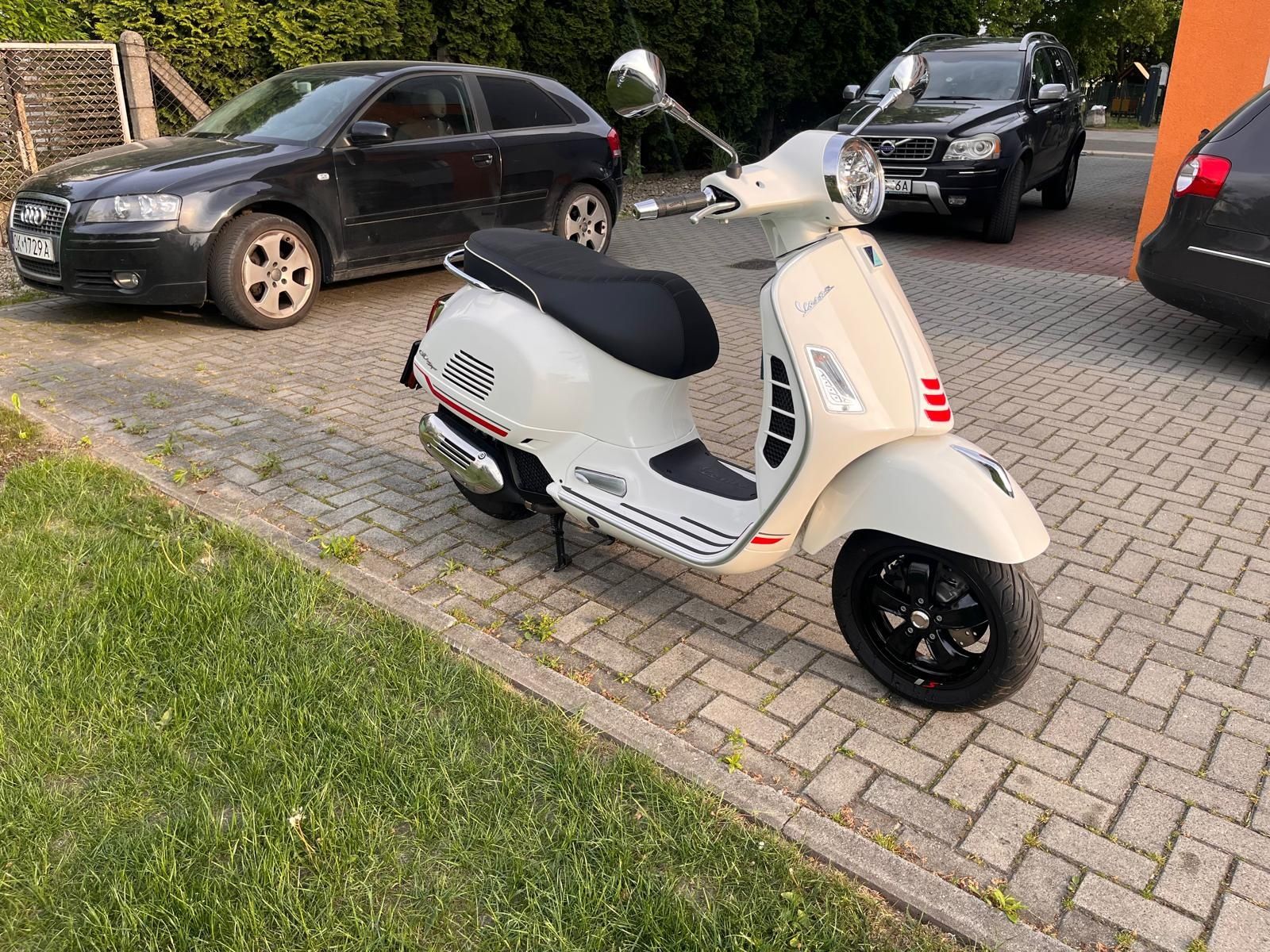 Vespa Piaggio 125 GTS Salonowa