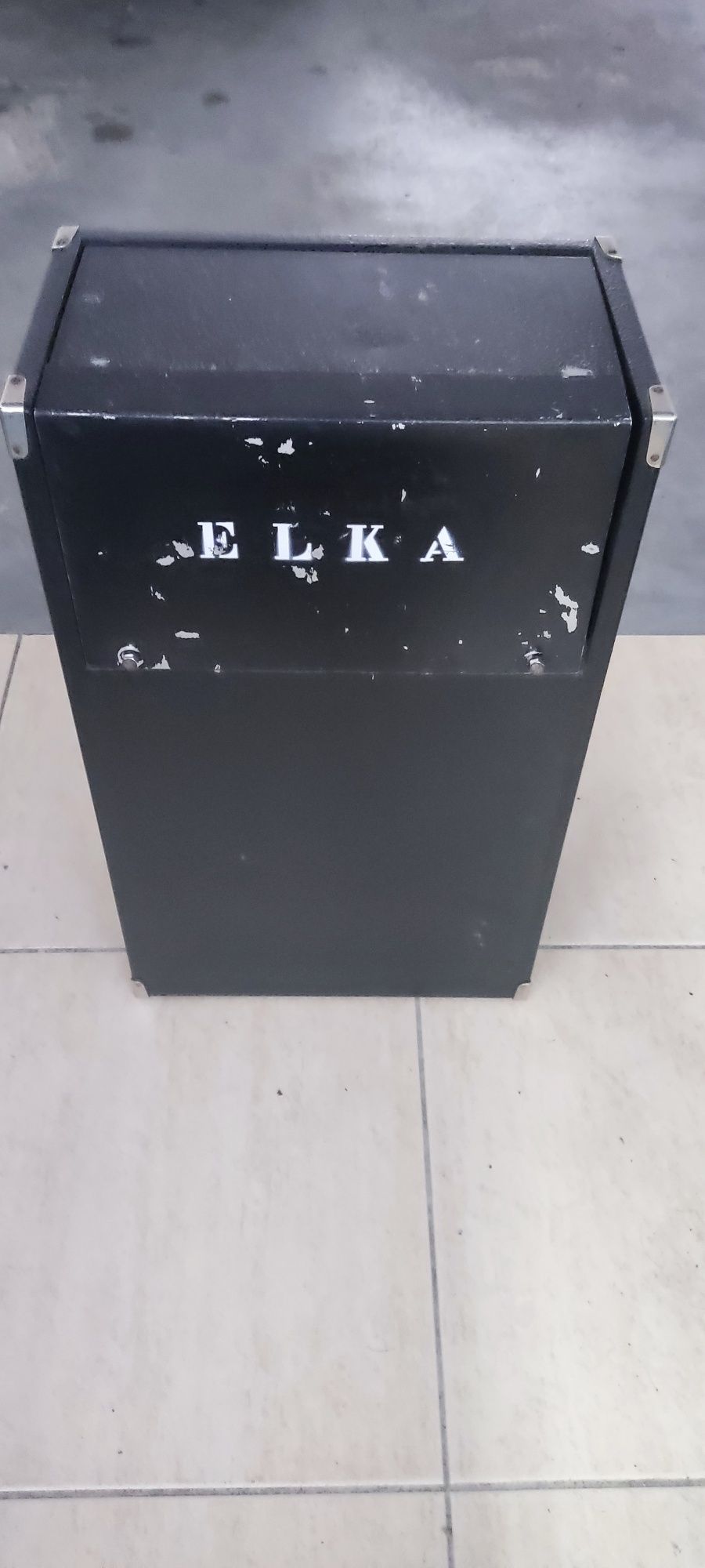 Vendo Acordeão Eletrónico Elkavox 83
