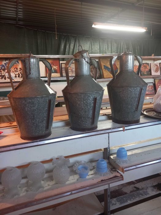 Enfusas de agua, antigas, bom estado, preço cada