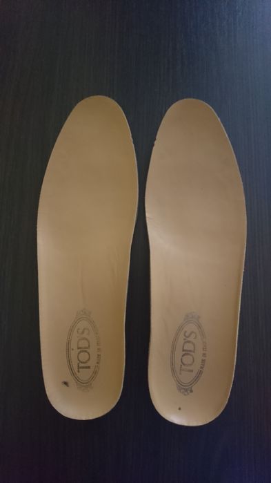 Продам дербі Tod's