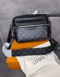 torba meska na ramie, saszetki / nerki Guess,LV