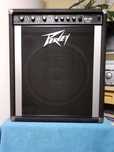 Sprzedam wzmacniacz Peavey KB100