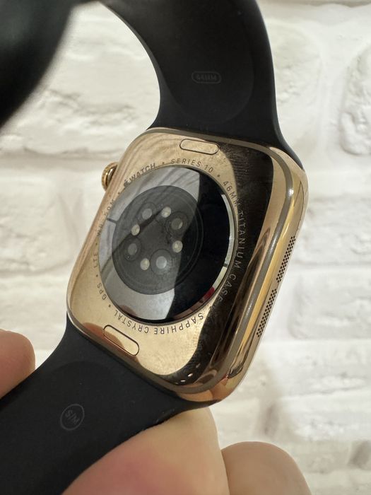 Apple watch 10 46mm Titanium gold 100% Акумулятор