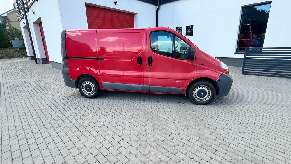 Renault Trafic okazja Blaszak Bus 1.9