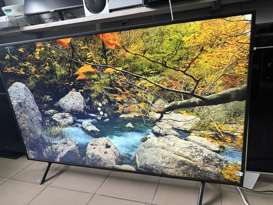 Телевізор Samsung UE55NU7105K SMART TV 4K