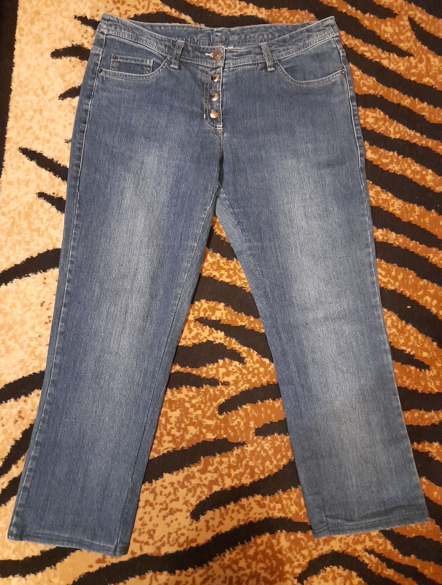 Jeansy damskie 3/4 Blind Date 40 (L) lub jeansy damskie Giada 40 (L)