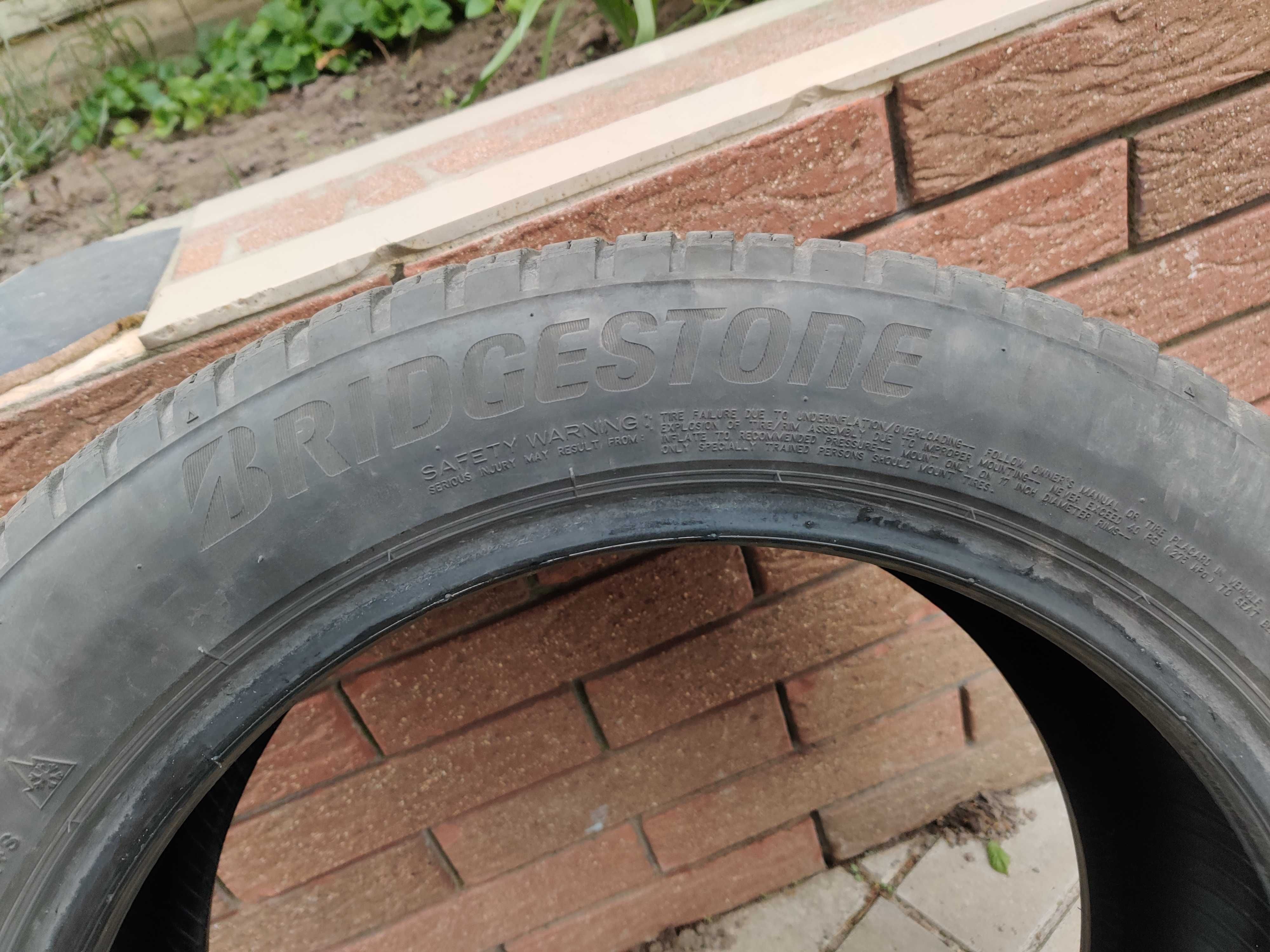 Шина б/в Bridgestonе 215/50 R17