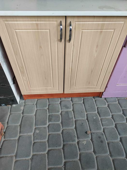 Zestaw mebli kuchennych