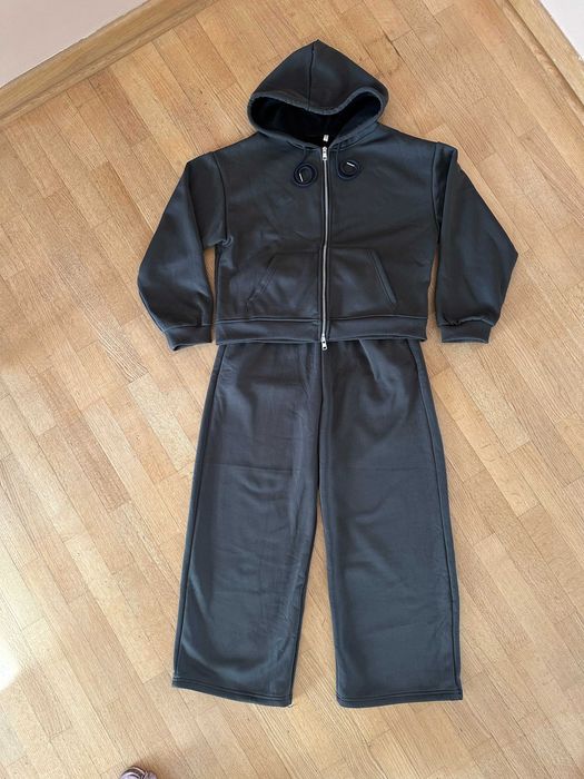 Ciepły strój sportowy damski