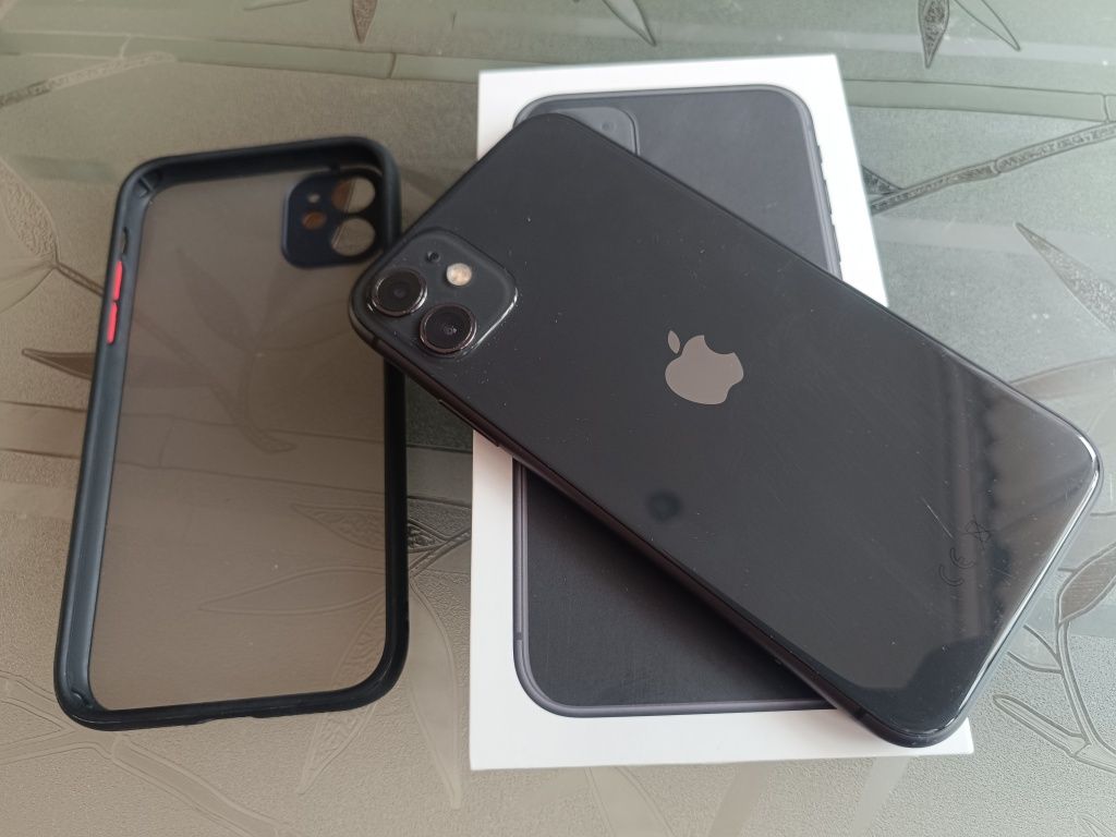 iPhone 11 64GB 81% Stan Idealny etui + pudełko!