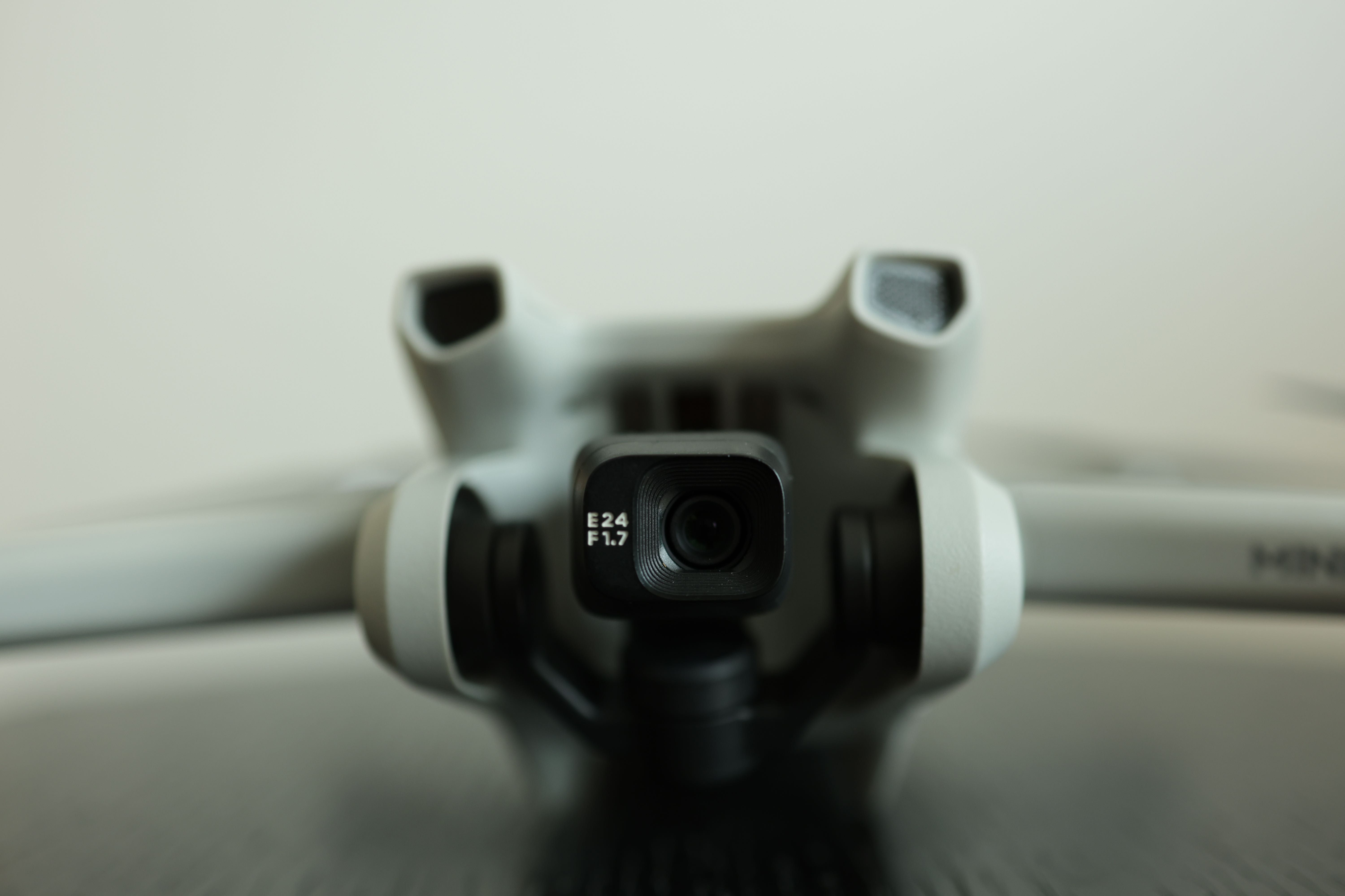 DJI Mini 3 Fly More Combo z DJI RC - używany, w świetnym stanie!