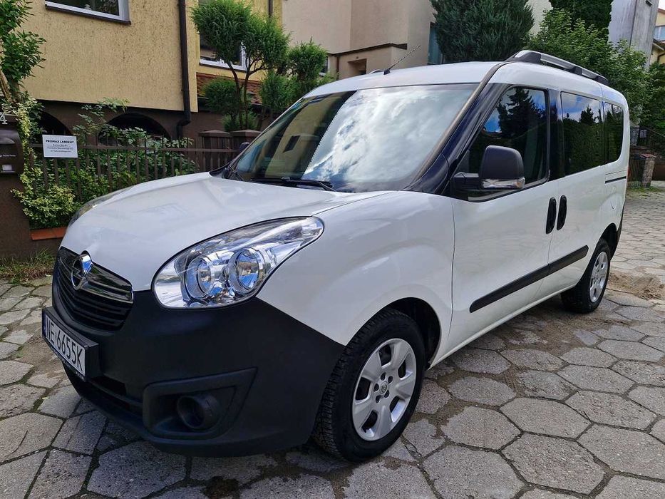 Opel Combo _ 2016 _ Klimatyzacja _ Kupiony w Polskim Salonie _