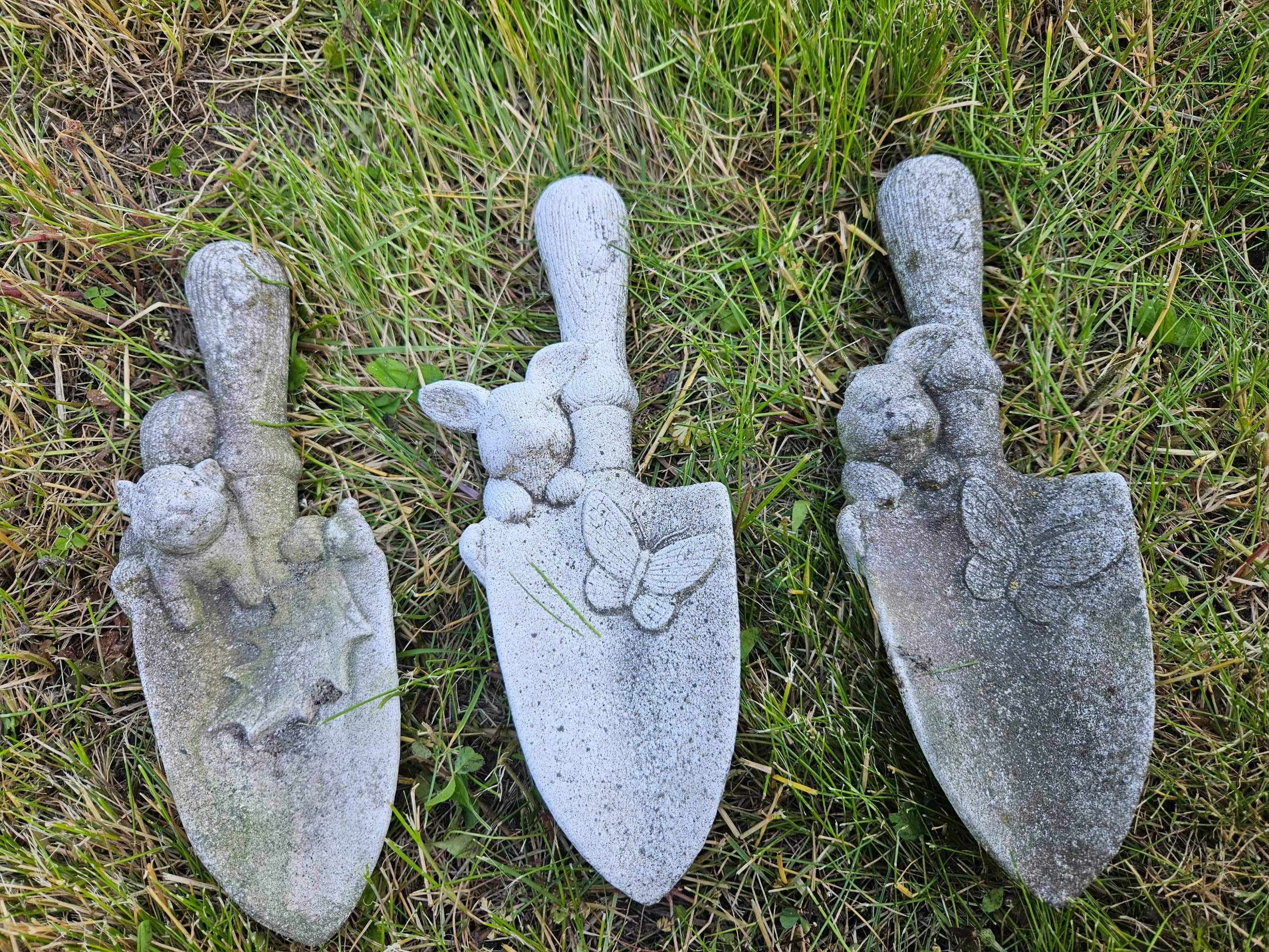 Piękne figurki łopatki z betonu do ogrodu - Tanio